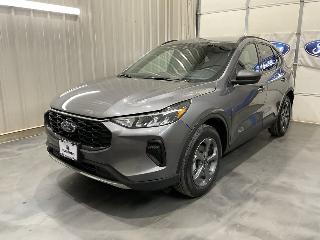 Used 2025 Ford Escape ST-Line image 3
