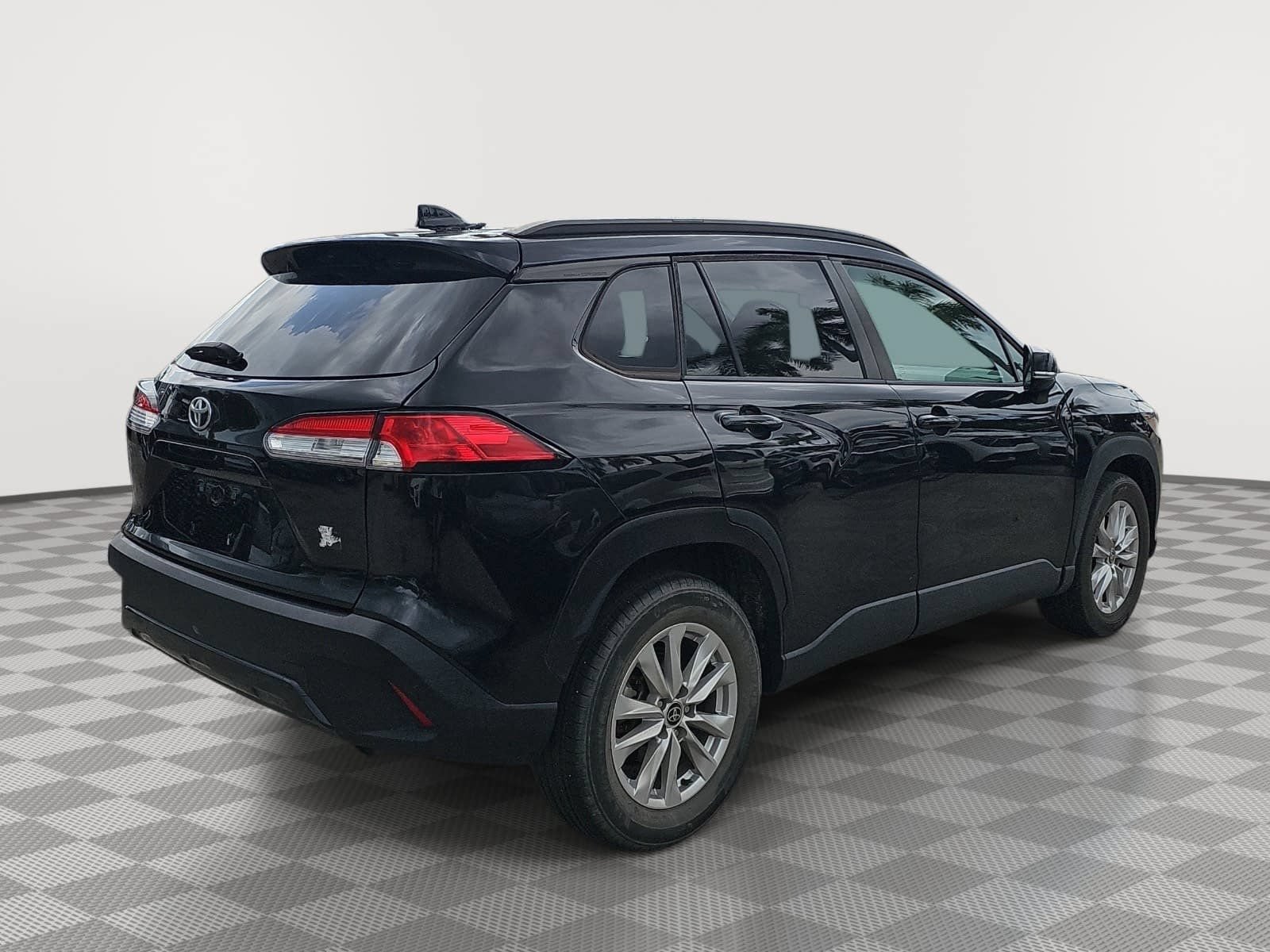 Used 2022 Toyota Corolla Cross LE FWD image 8