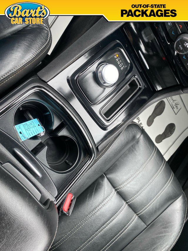 Used 2018 Chrysler 300 S image 29