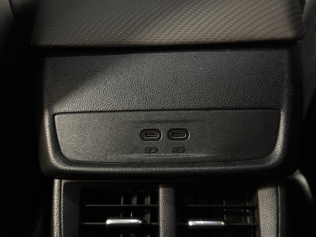 Used 2025 Chevrolet Equinox LT w/ Convenience Package II image 13