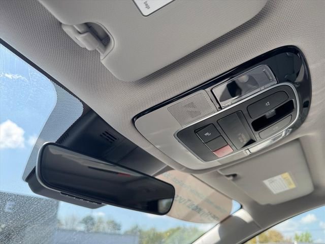 Used 2025 Hyundai Tucson Limited image 25