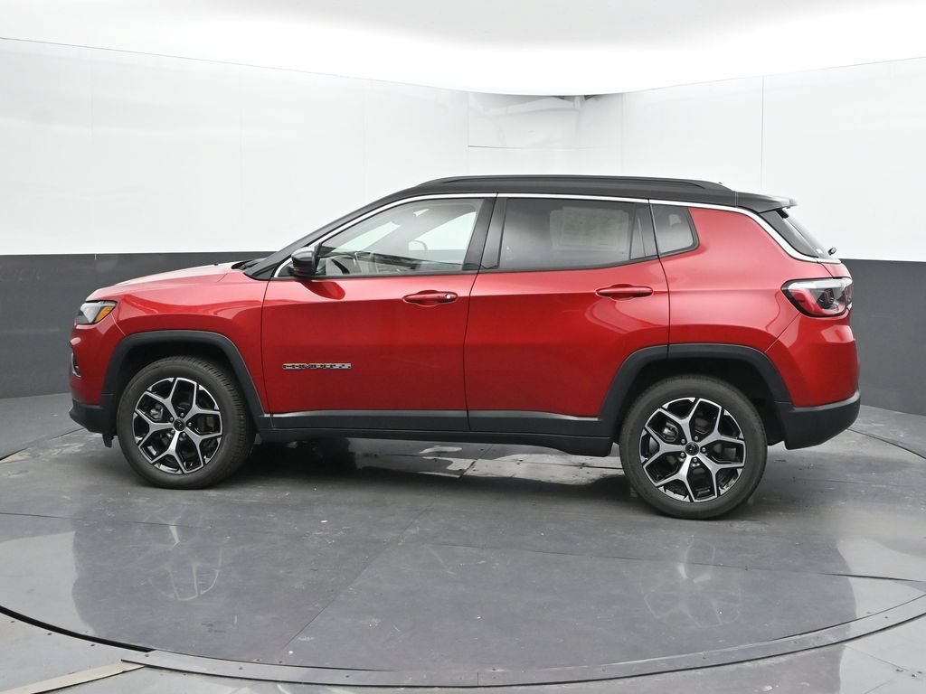 Used 2025 Jeep Compass Limited AWD/4WD image 9
