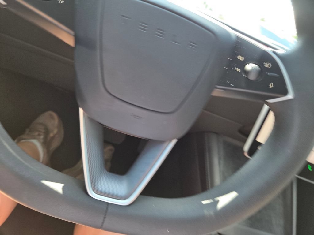 Used 2025 Tesla Model 3 RWD image 29