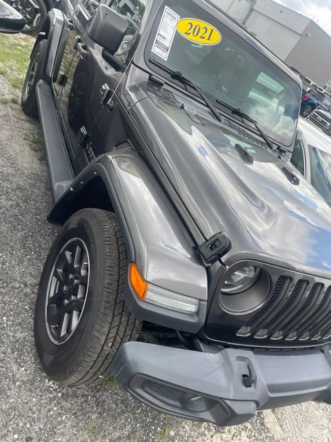 Used 2021 Jeep Wrangler Unlimited Sahara AWD/4WD image 4