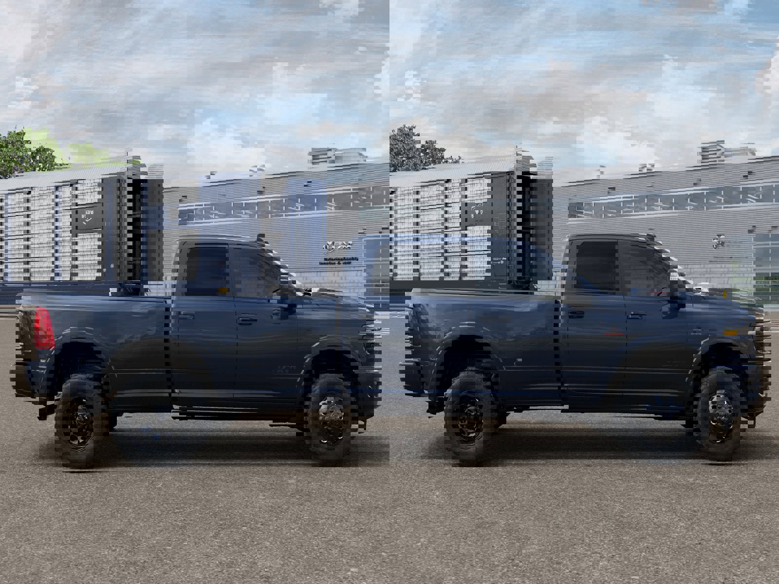 New 2026 RAM 3500 Limited image 12