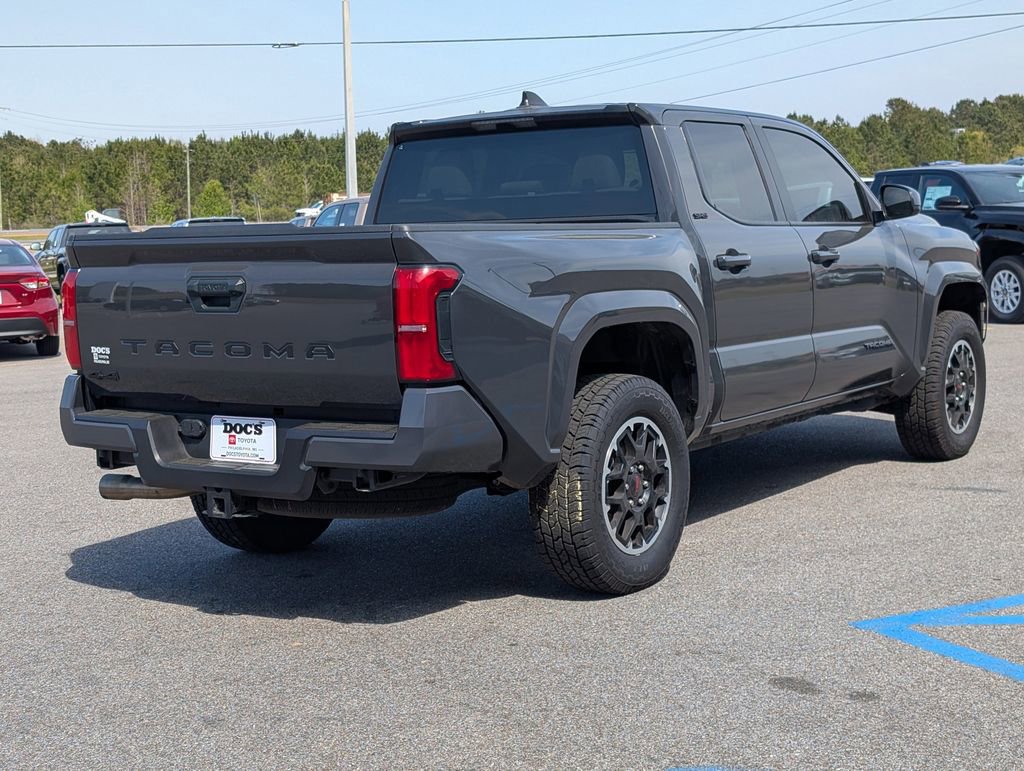 Used 2025 Toyota Tacoma SR5 image 5