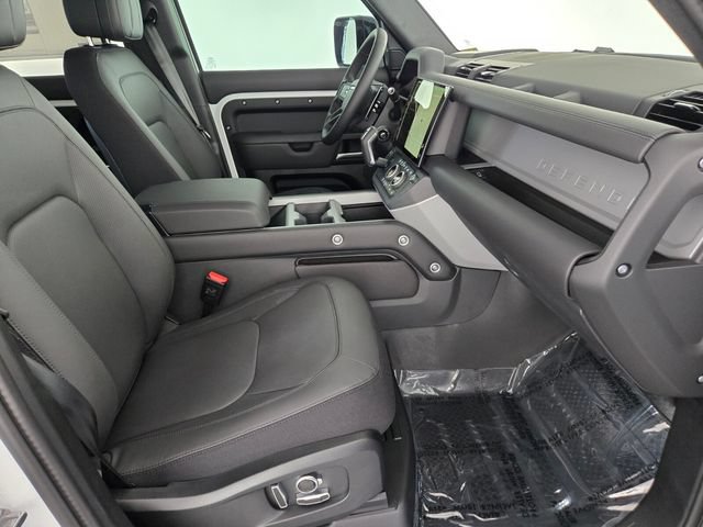 New 2026 Land Rover Defender 130 V8 AWD/4WD image 3