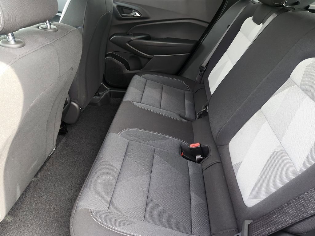 Used 2026 Chevrolet Trax LS w/ LS Convenience Package image 31