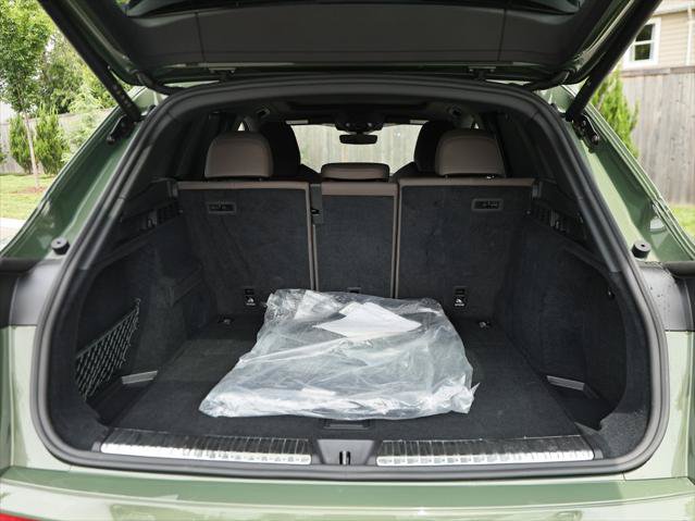 Certified 2025 Audi Q5 Premium Plus w/ Premium Plus AWD/4WD image 29