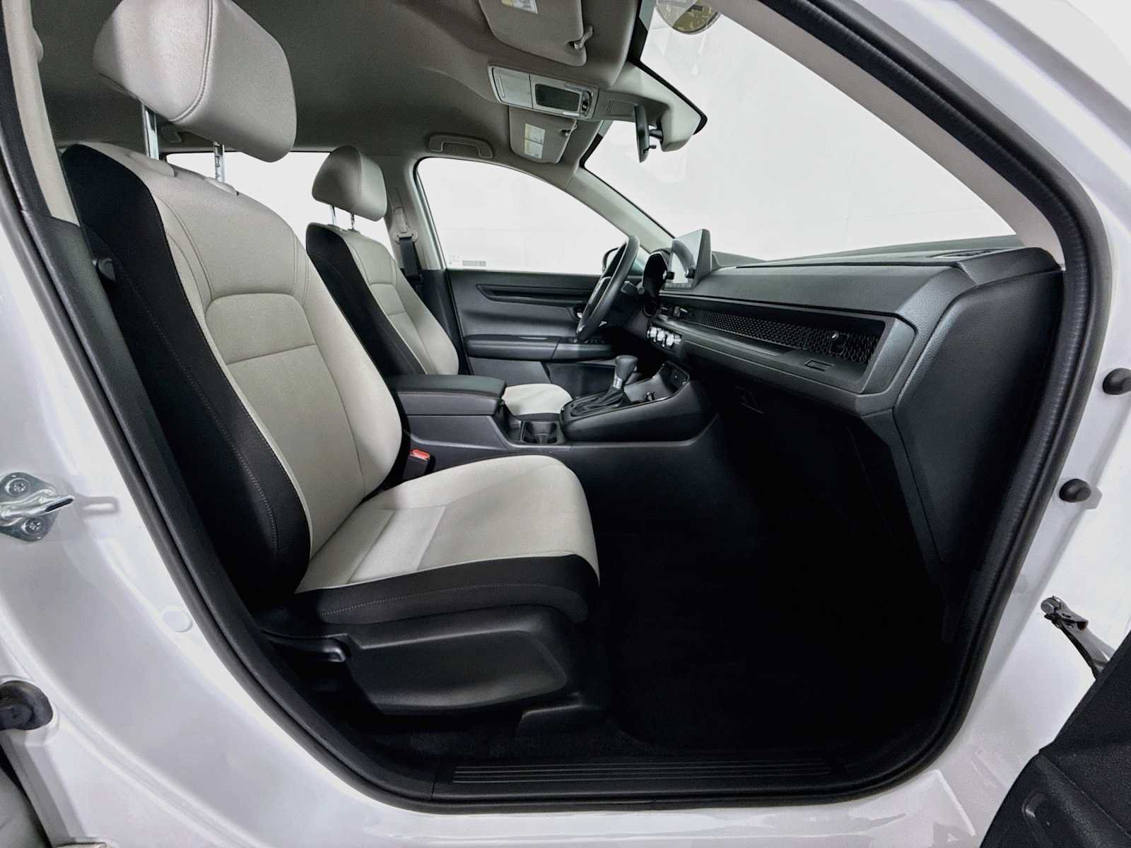 Used 2024 Honda CR-V LX image 22