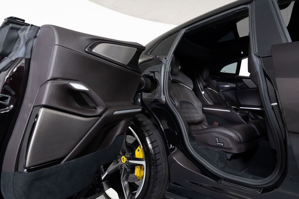 Used 2023 Ferrari Purosangue AWD/4WD image 33