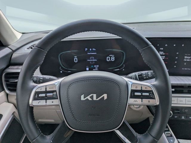 Used 2023 Kia Telluride EX w/ EX Captain's Chair Package FWD image 31