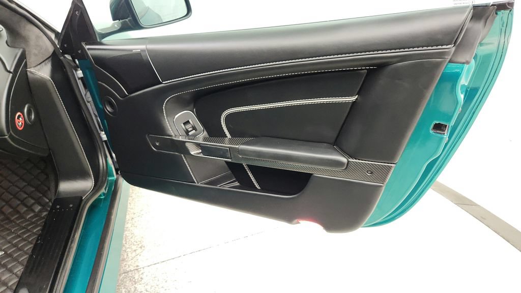 Used 2015 Aston Martin DB9 Coupe RWD image 66