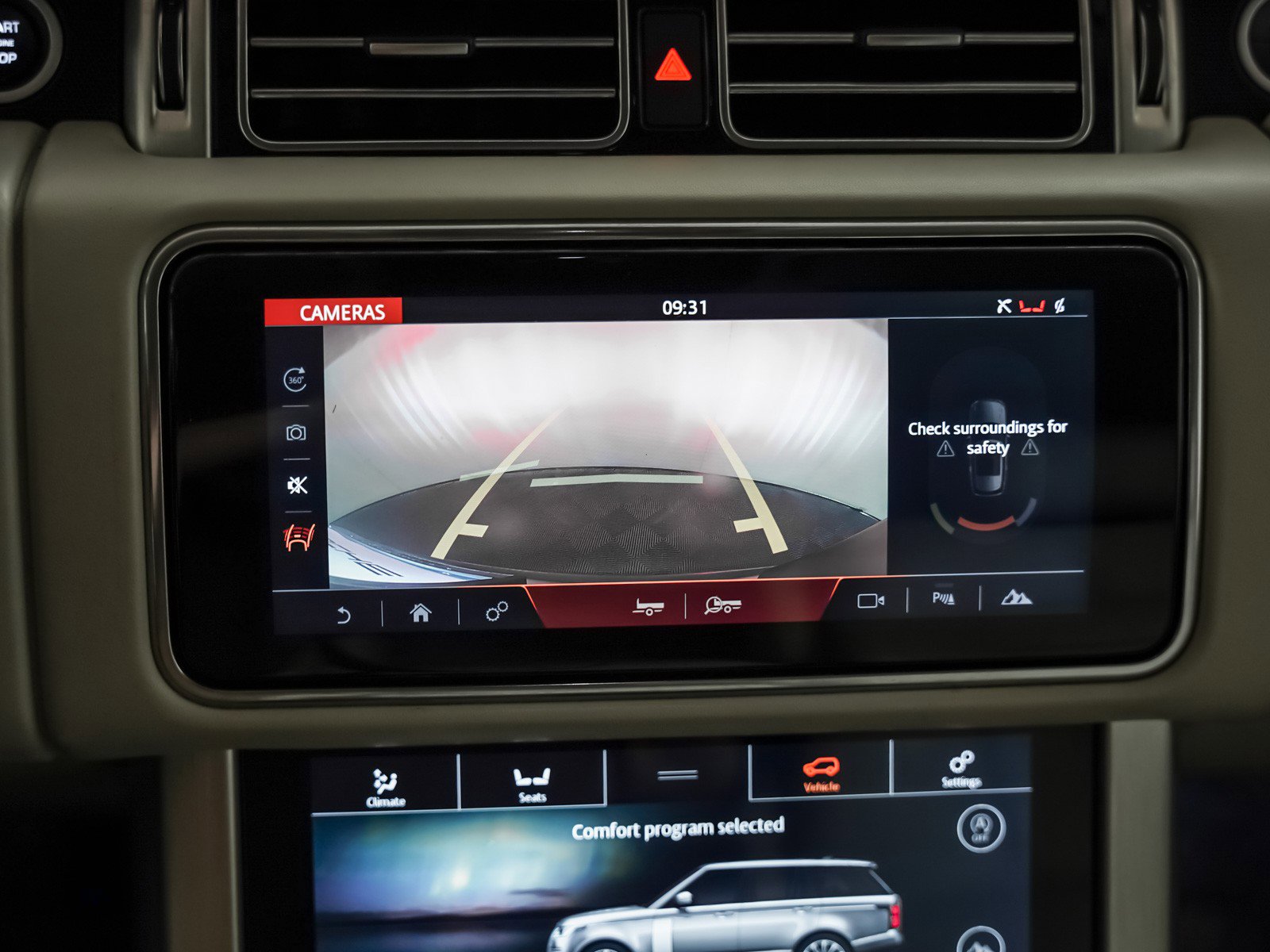 Used 2020 Land Rover Range Rover HSE image 21