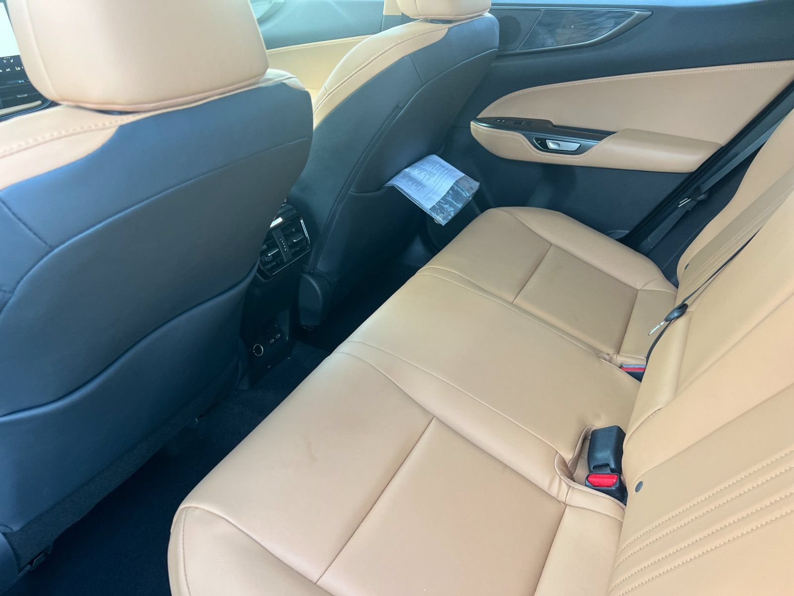 Used 2025 Lexus NX 350h AWD w/ Accessory Package (Z2) image 11