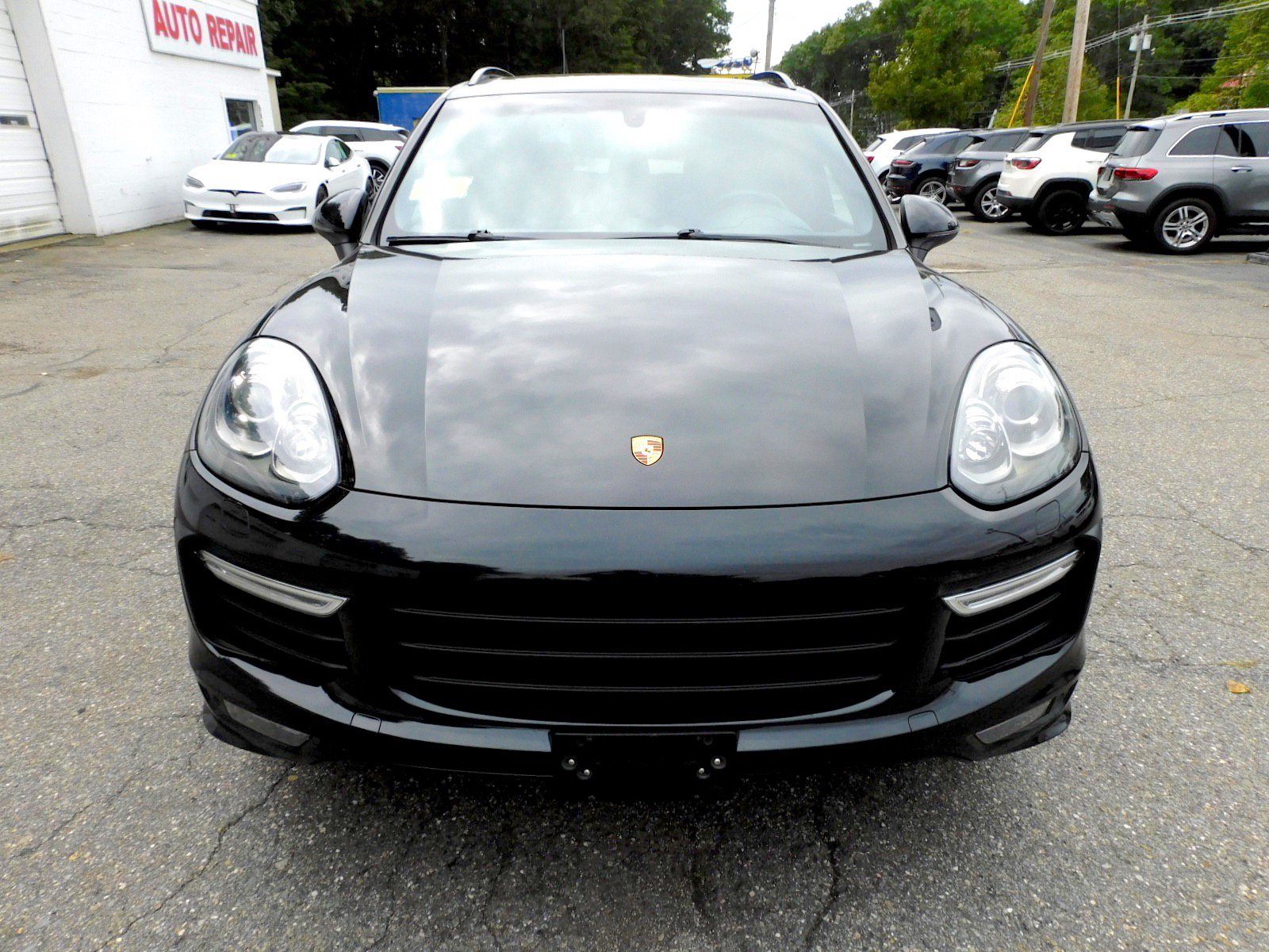 Used 2016 Porsche Cayenne GTS AWD/4WD image 8