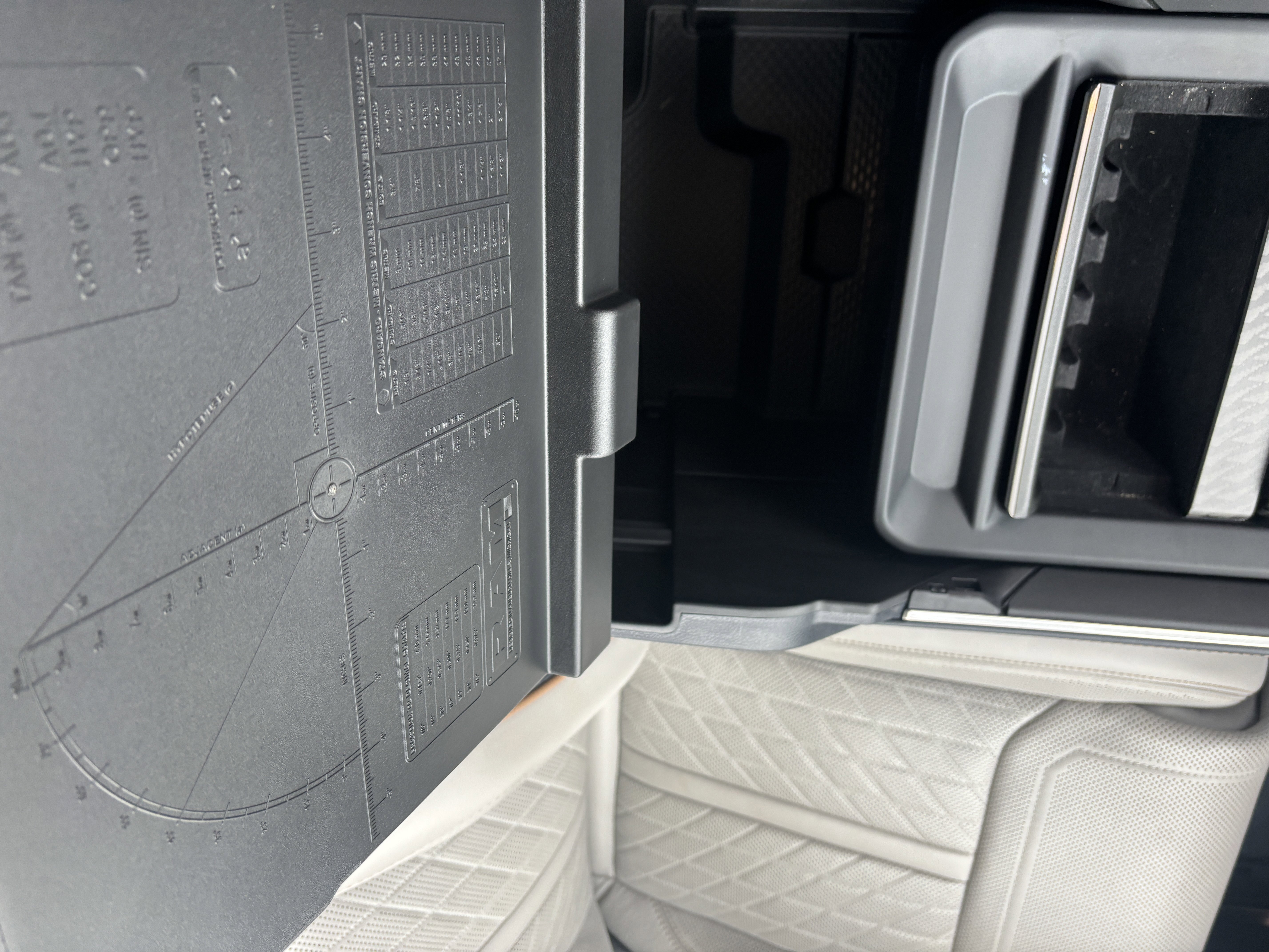 Certified 2025 RAM 1500 Tungsten w/ Bed Utility Group image 22