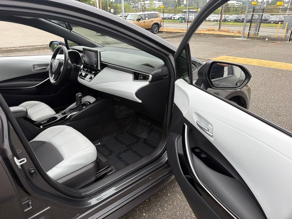 Certified 2022 Toyota Corolla XSE FWD image 16