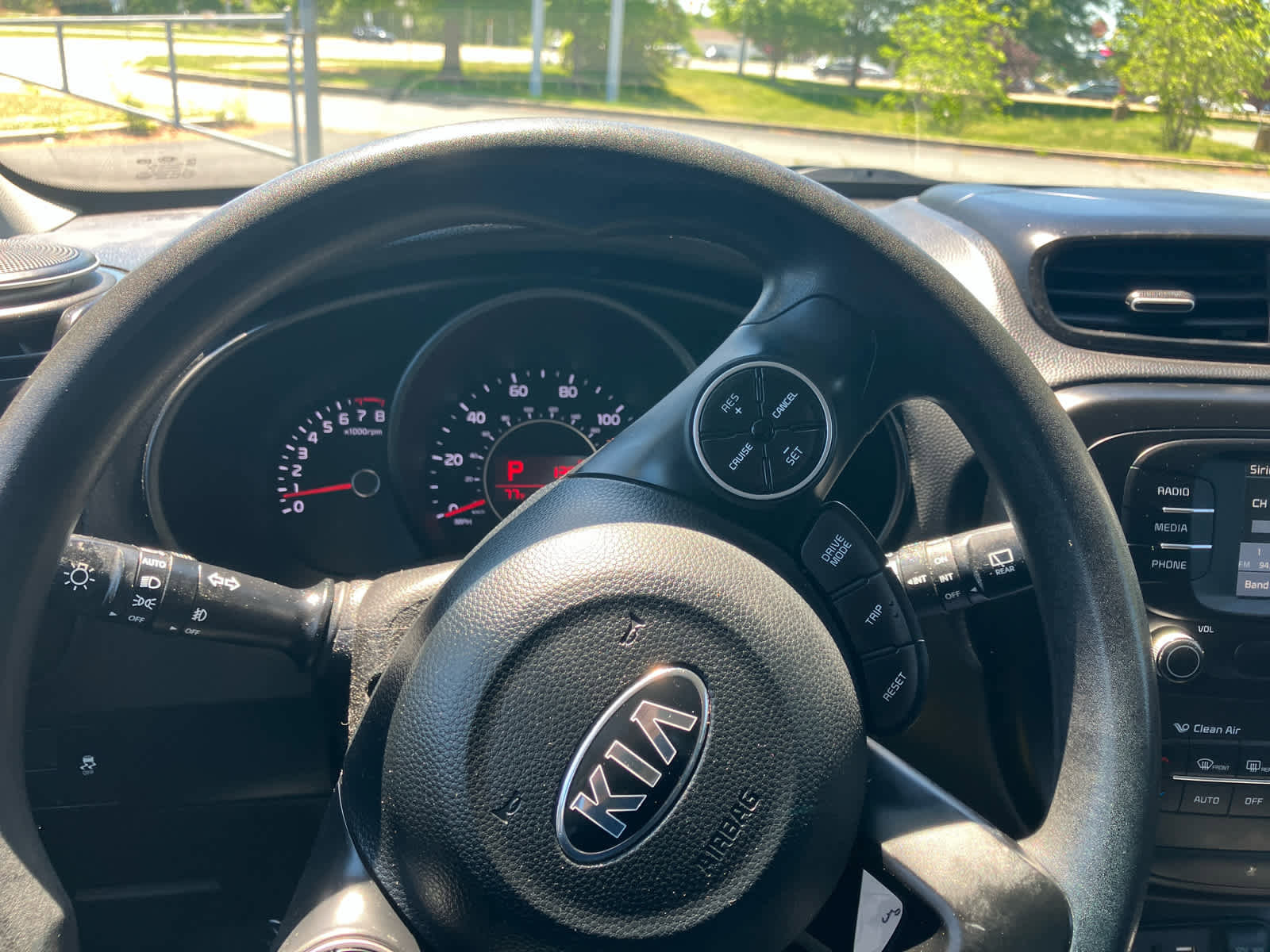 Used 2017 Kia Soul + FWD image 14