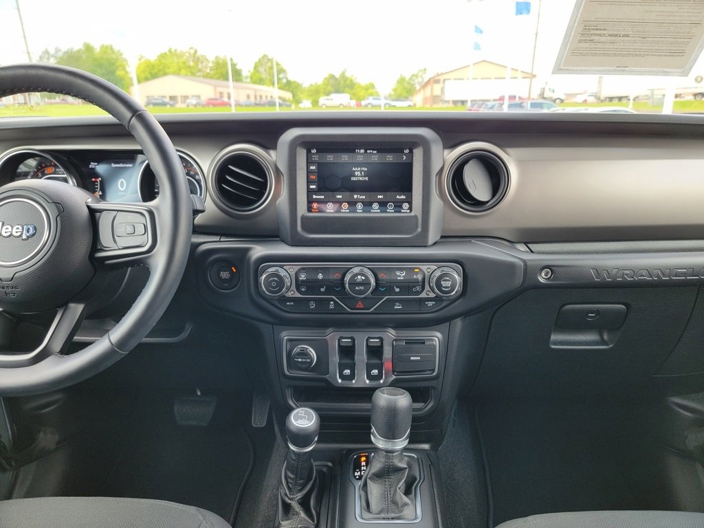 Used 2021 Jeep Wrangler Sport S image 26