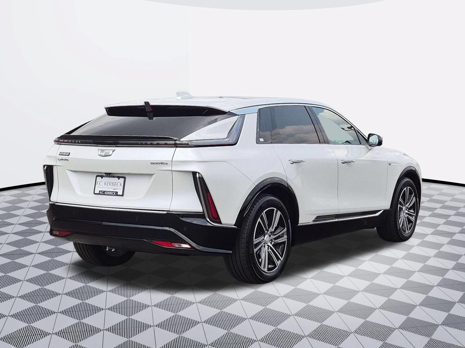 Certified 2024 Cadillac Lyriq Luxury AWD/4WD image 7