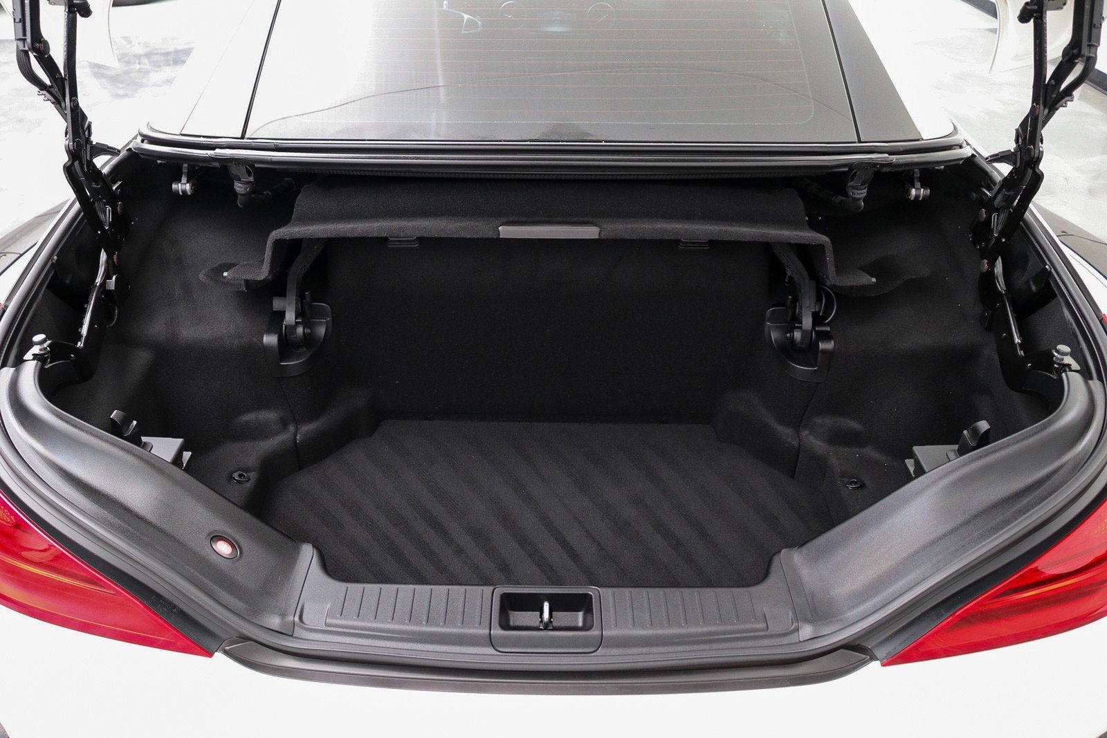 Used 2020 Mercedes-Benz SL 450 image 41