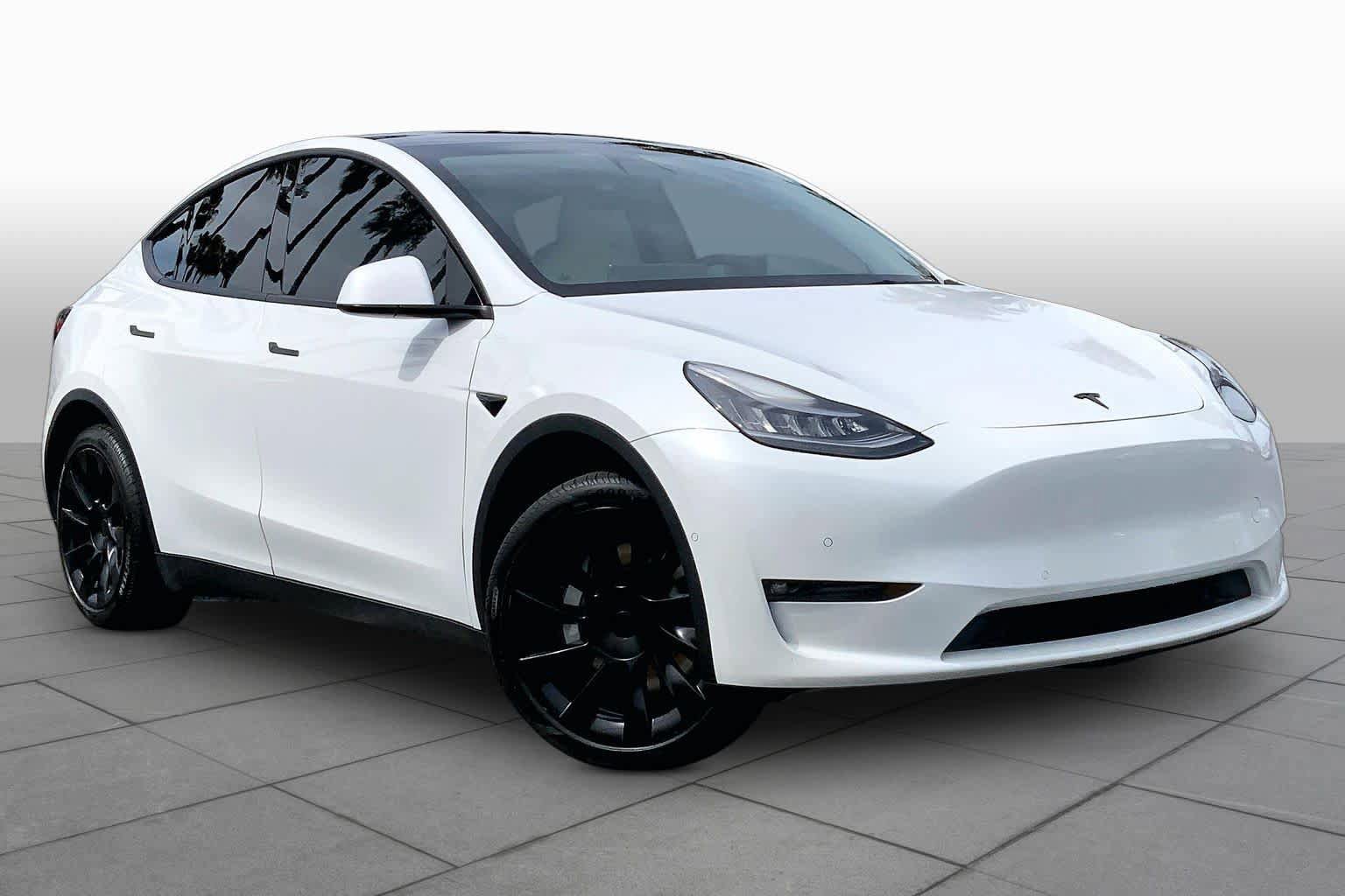 Used 2021 Tesla Model Y Long Range image 2