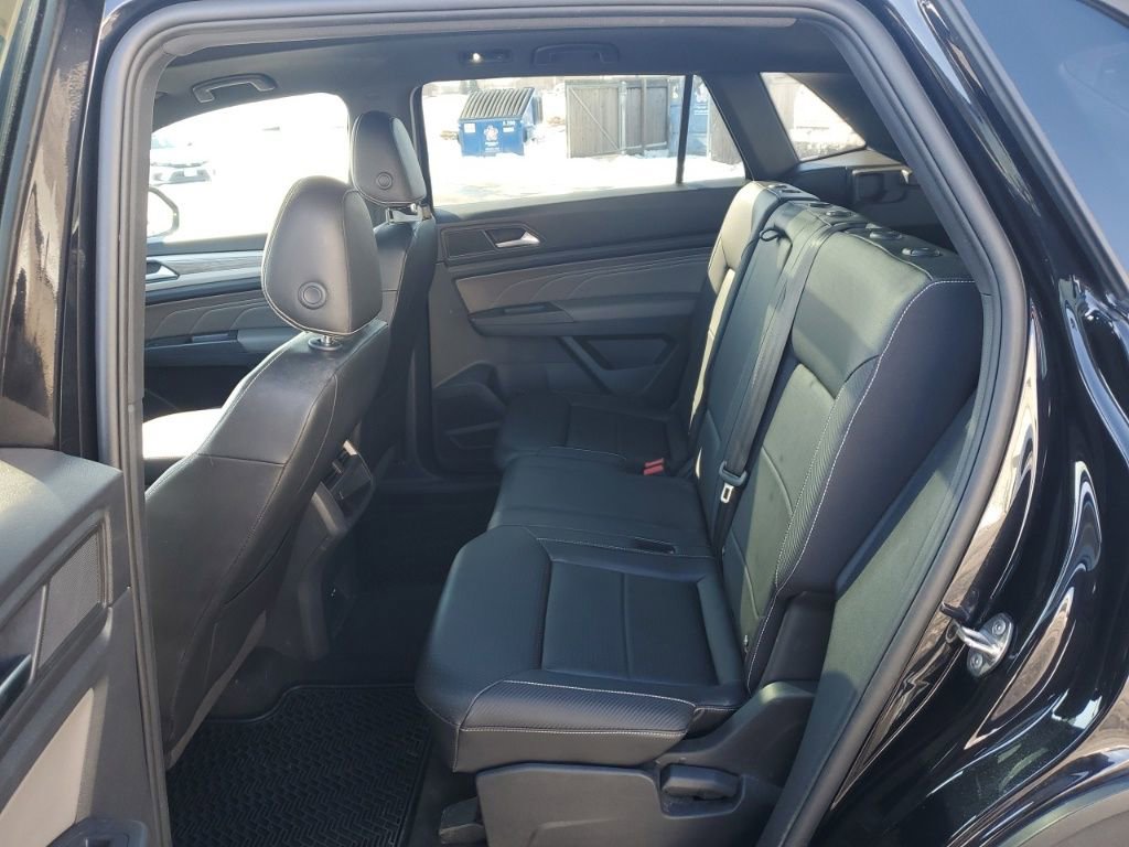 Used 2022 Volkswagen Atlas Cross Sport SE image 24
