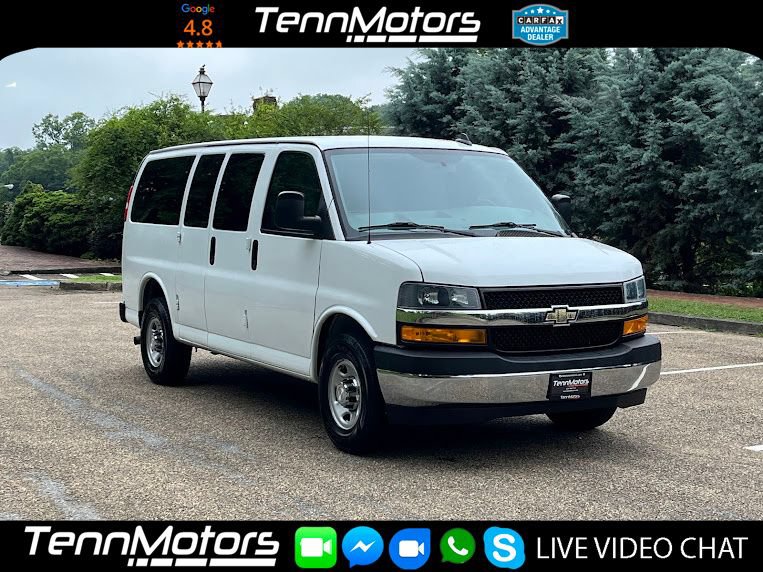 Used 2018 Chevrolet Express 2500 LT w/ LT Preferred Equipment Group RWD image 2