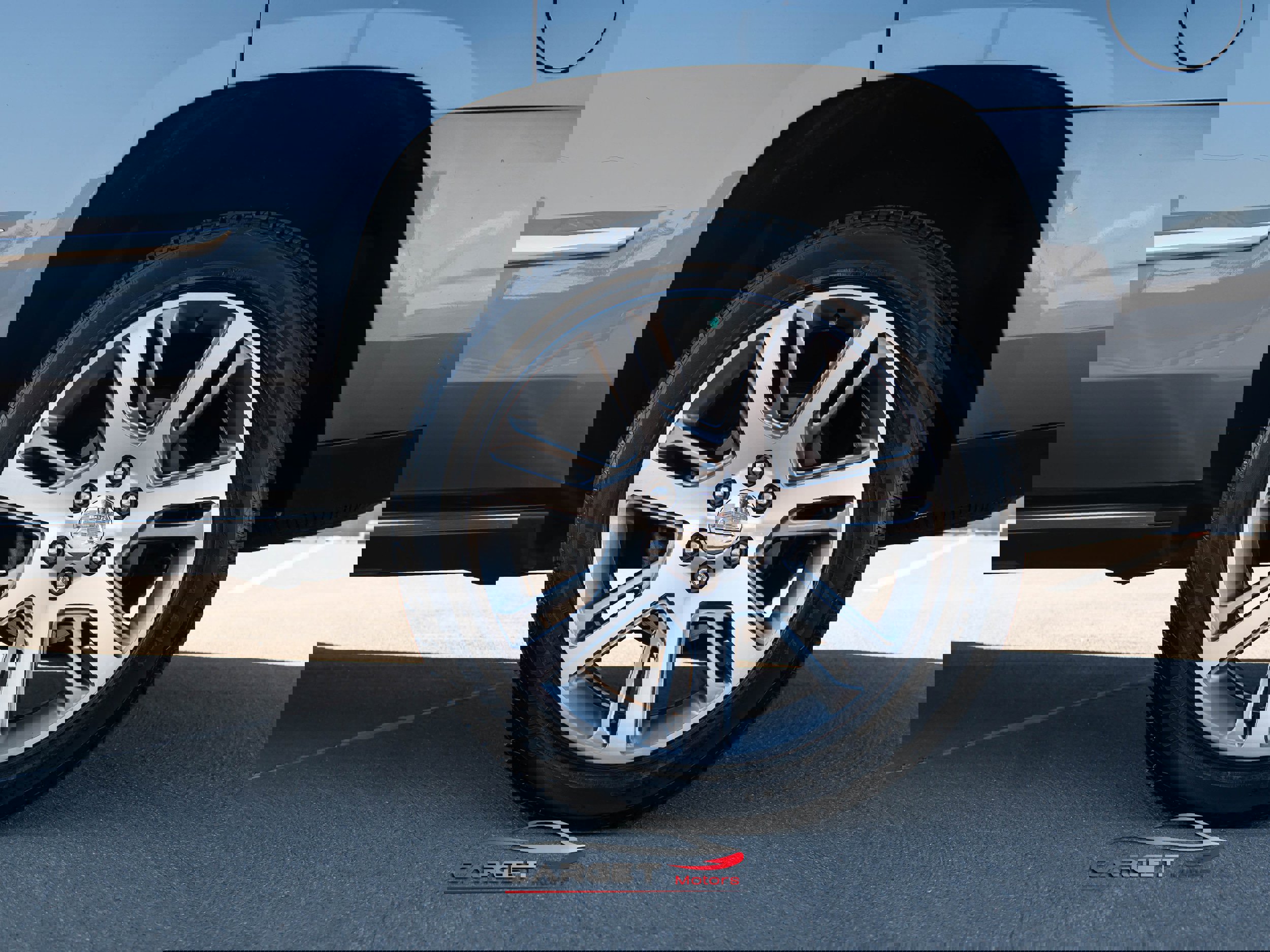 Used 2020 Cadillac Escalade Premium Luxury image 12