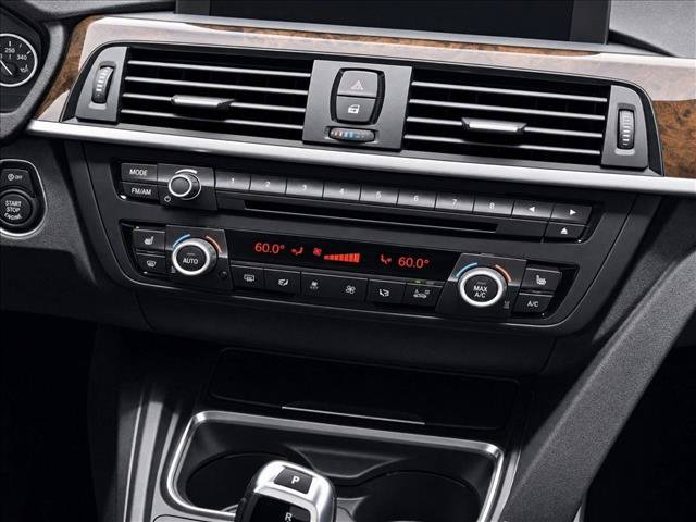 Used 2015 BMW 320i xDrive Sedan AWD/4WD image 15