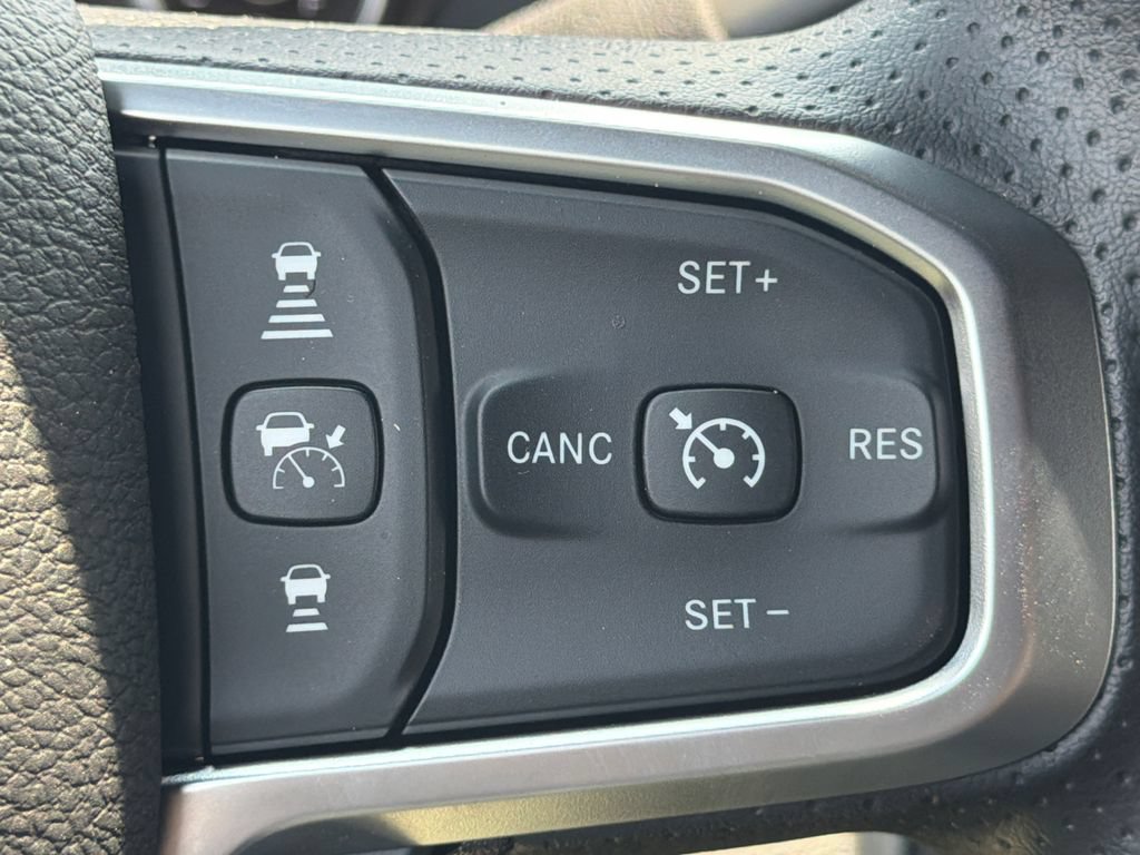 New 2026 RAM 5500 Tradesman AWD/4WD image 25