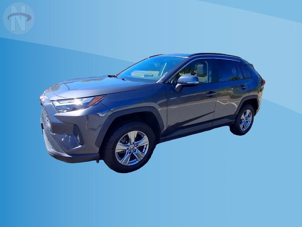 Used 2022 Toyota RAV4 XLE w/ Convenience Package AWD/4WD image 4