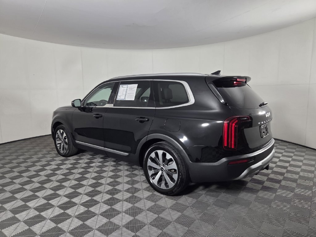 Used 2022 Kia Telluride EX w/ EX Premium Package FWD image 6