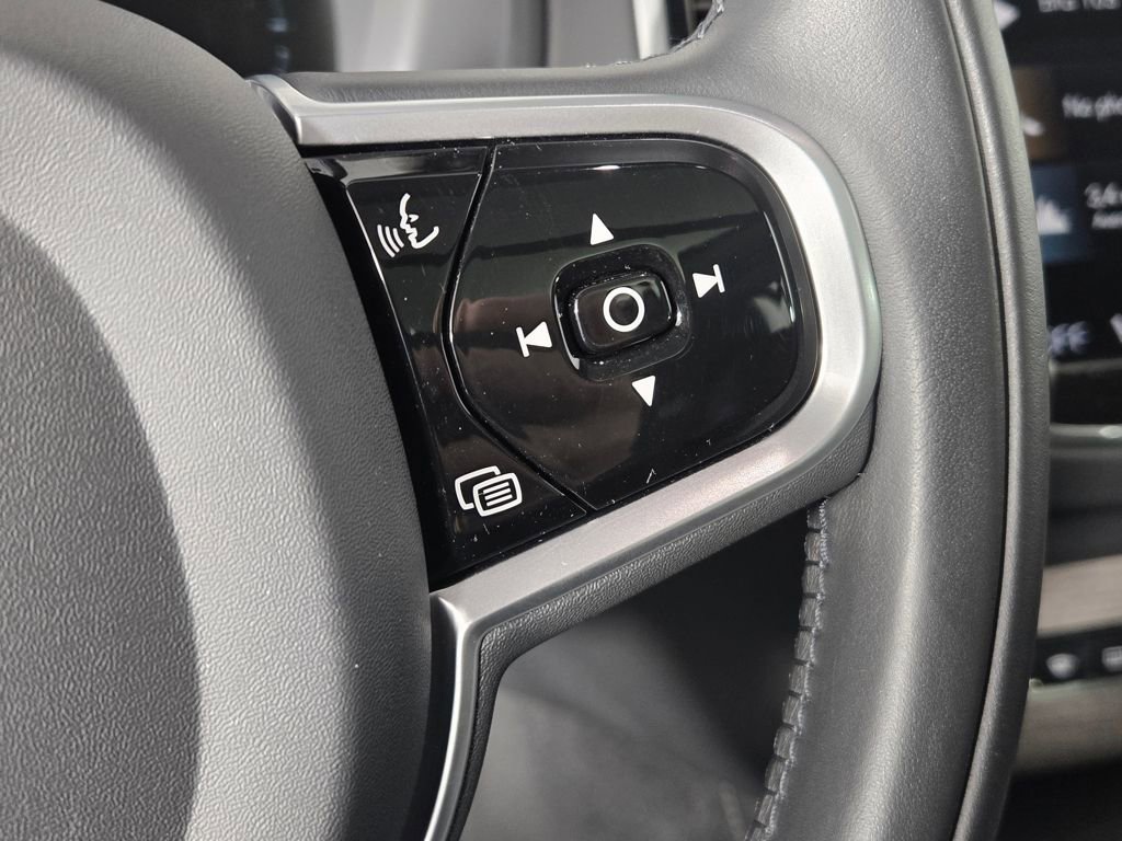 Used 2022 Volvo XC90 T8 Inscription image 29