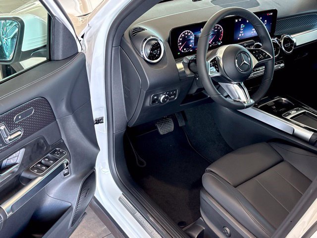 New 2026 Mercedes-Benz GLB 250 4MATIC image 11