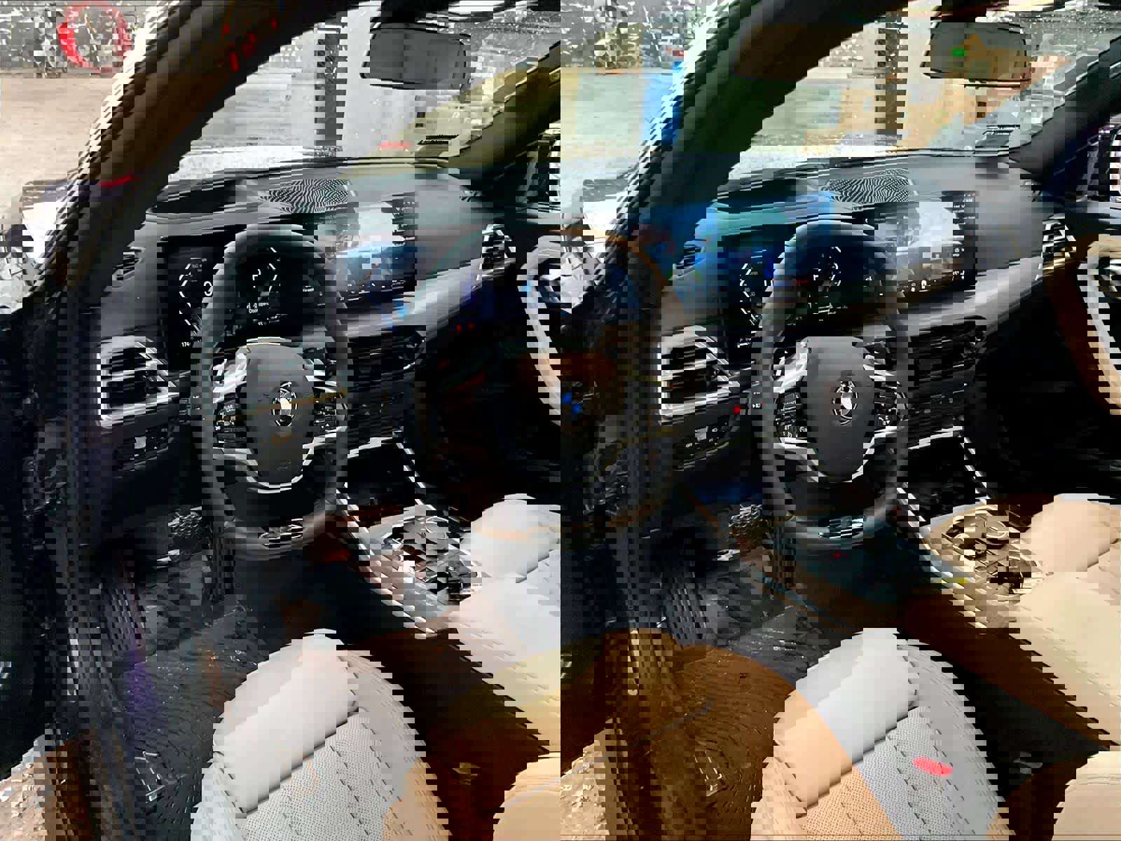 Used 2025 BMW 230i Coupe w/ Premium Package image 15