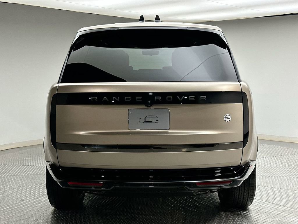 New 2026 Land Rover Range Rover SV image 12