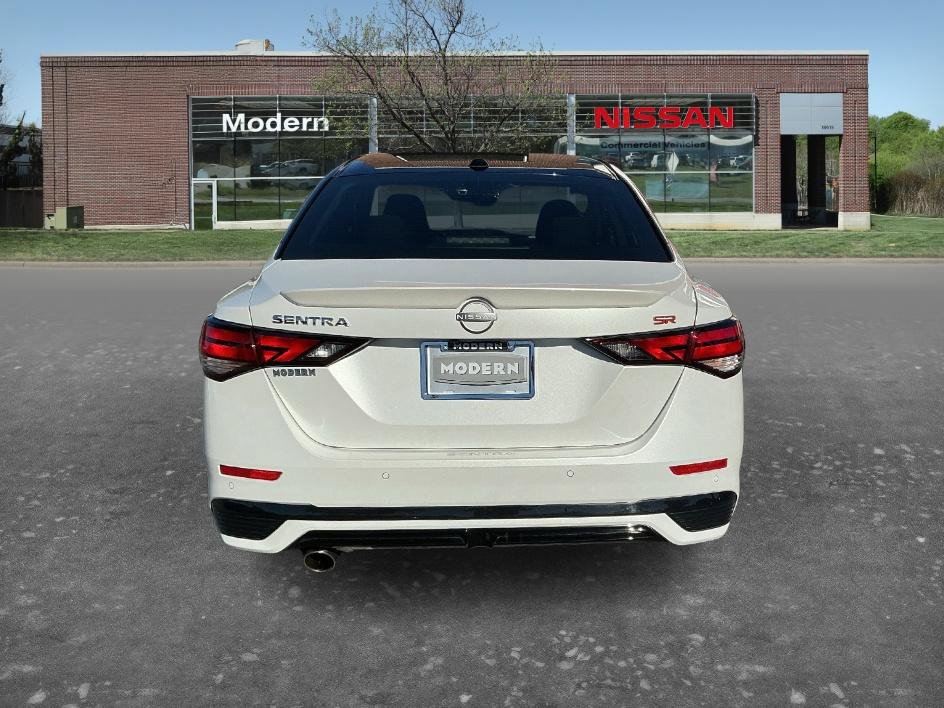 Certified 2024 Nissan Sentra SR FWD image 3