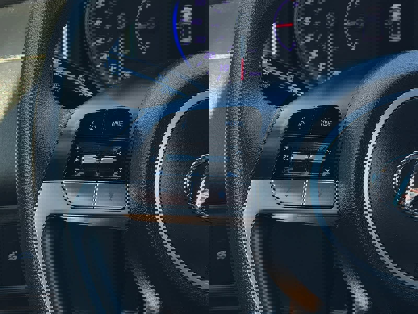 Used 2023 Hyundai Santa Cruz SEL image 16