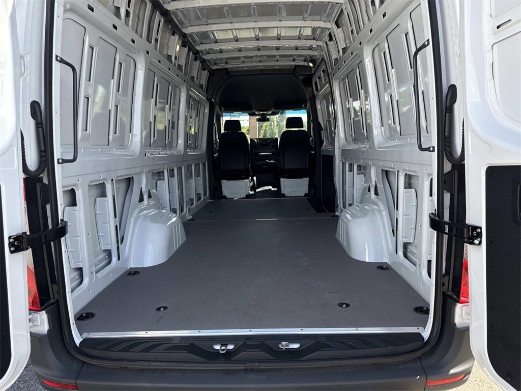 New 2025 Mercedes-Benz Sprinter 2500 image 14