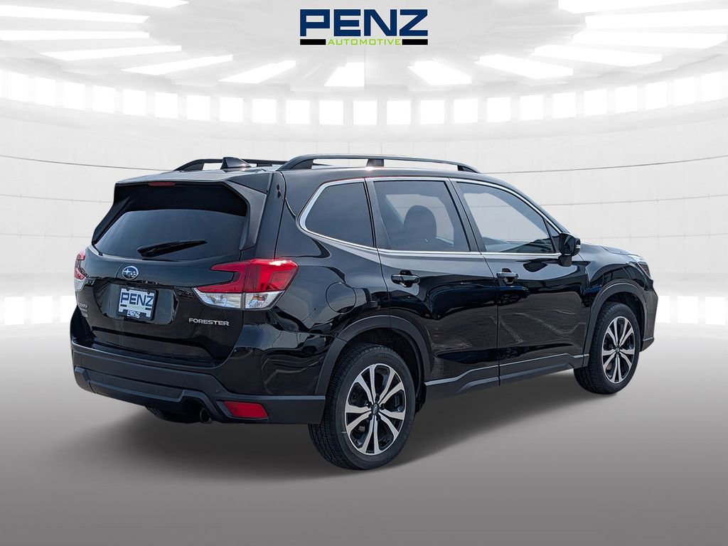 Used 2020 Subaru Forester Limited image 7