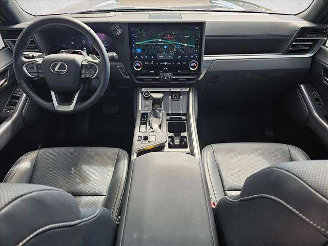 Used 2025 Lexus GX 550 w/ Cold Area Package AWD/4WD image 17