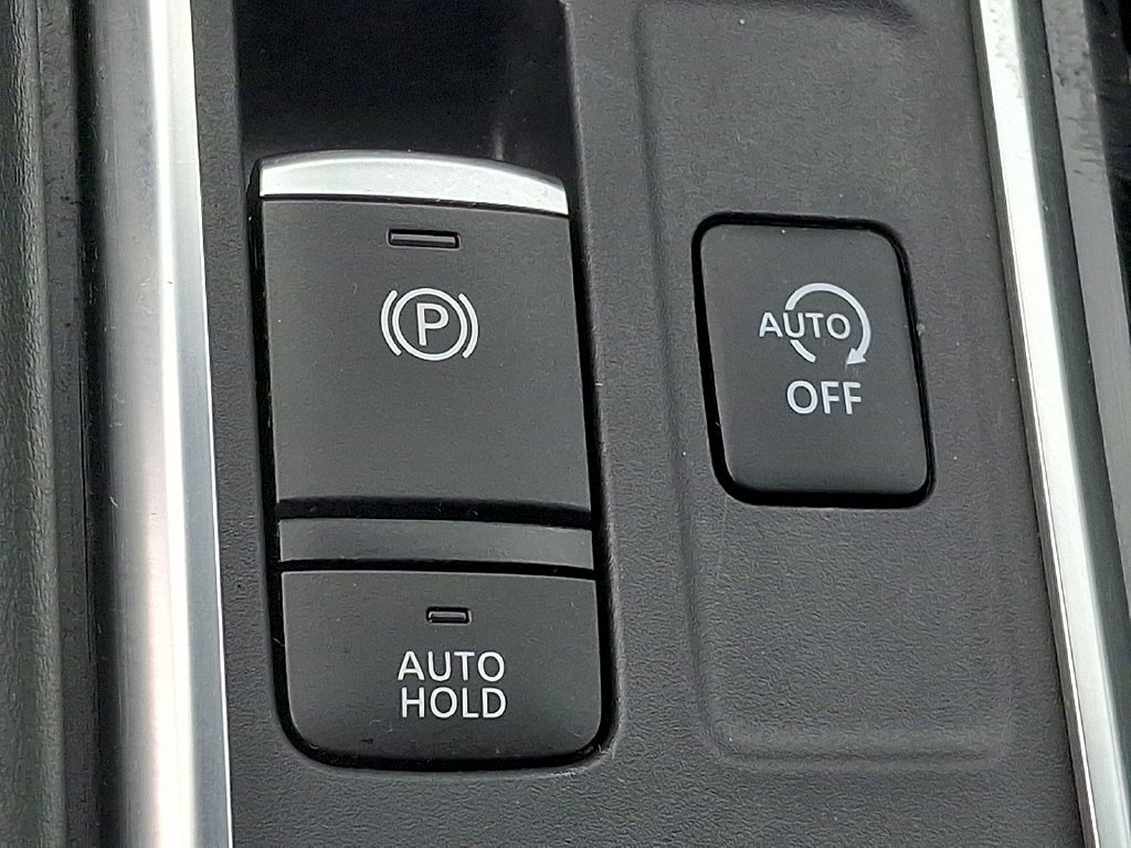 Used 2024 Nissan Pathfinder SV AWD/4WD image 24