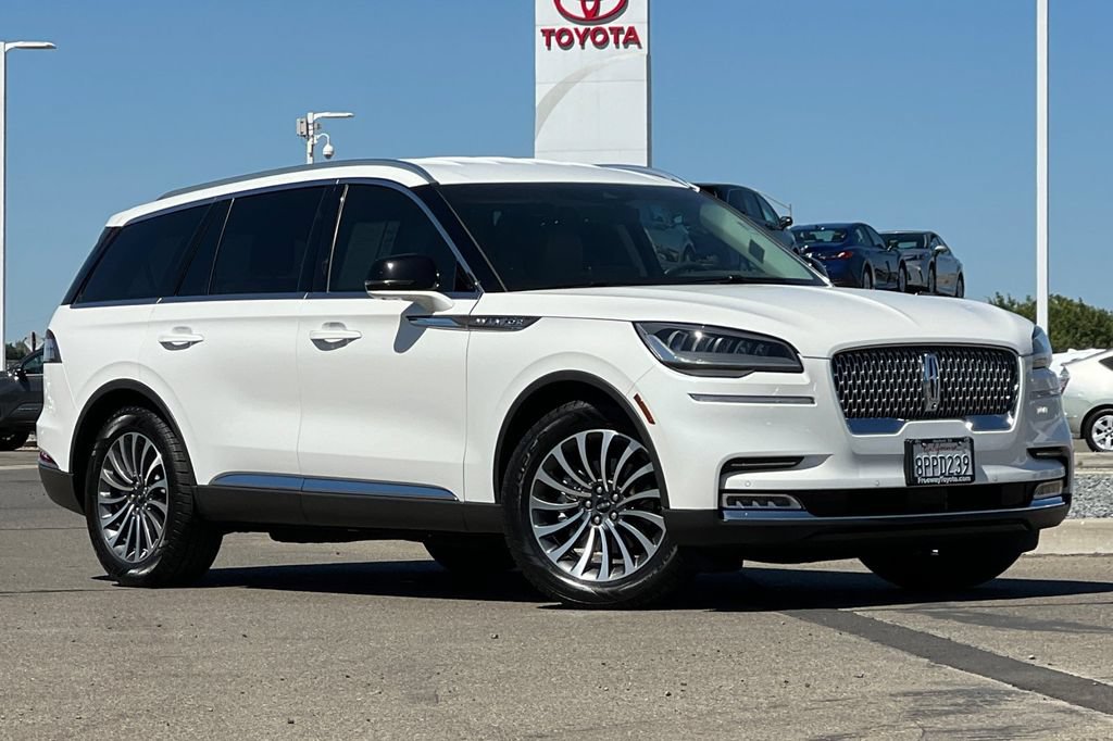 Used 2020 Lincoln Aviator Reserve RWD image 2