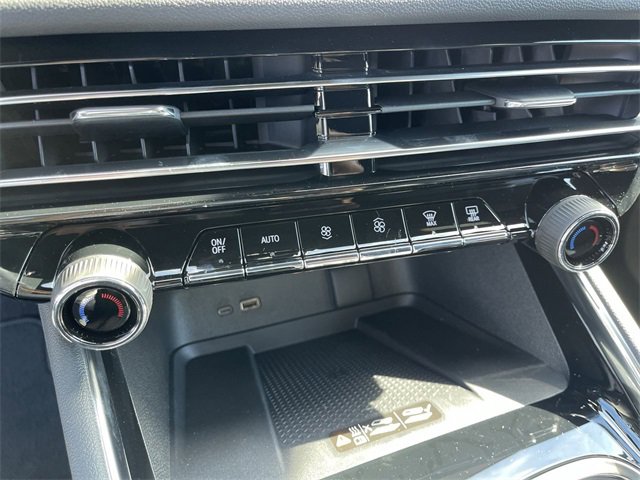 New 2026 Chevrolet Traverse LT w/ Driver Confidence Package image 19