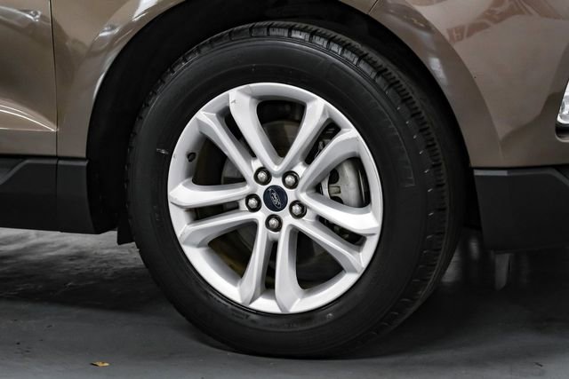 Used 2019 Ford Edge SEL w/ Equipment Group 201A image 56