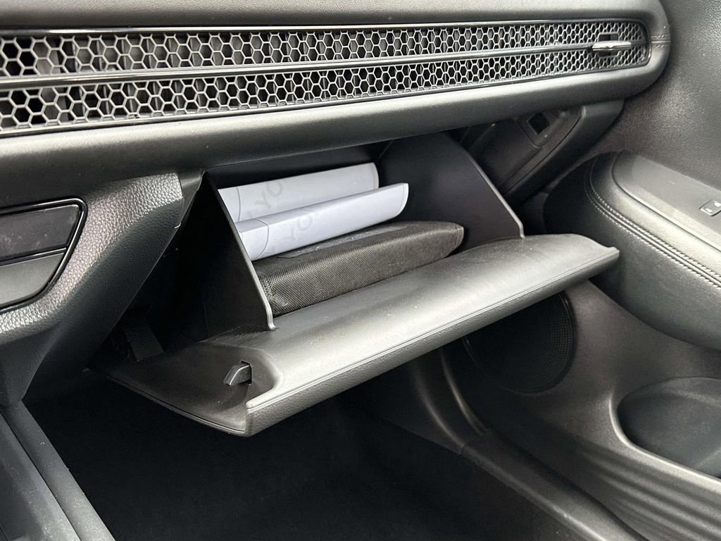 Certified 2023 Honda HR-V LX image 30
