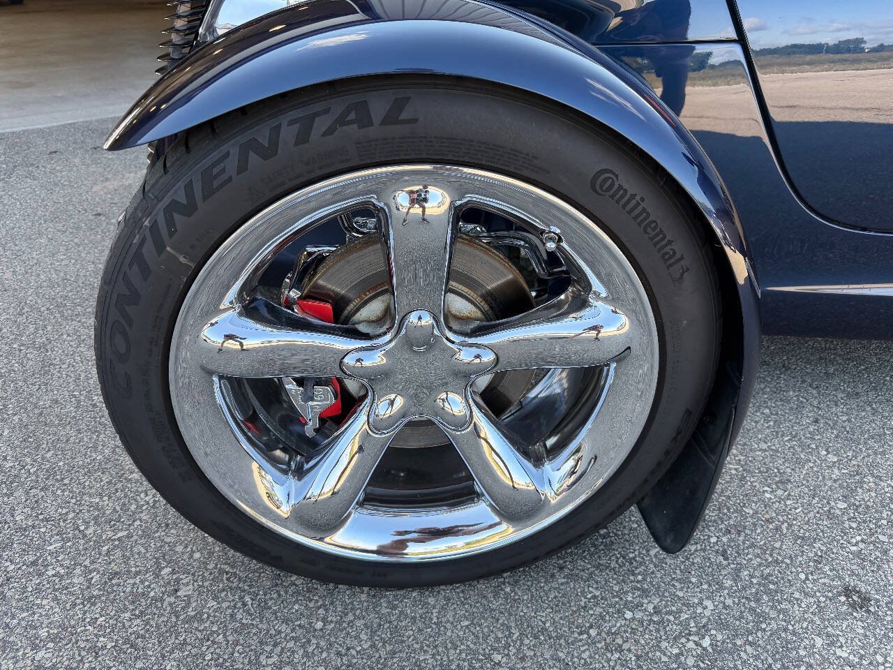 Used 2001 Chrysler Prowler RWD image 33