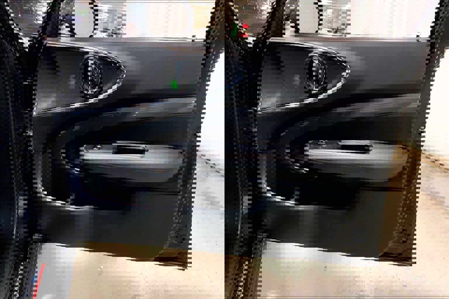 Used 2017 MINI Cooper Clubman John Cooper Works image 22